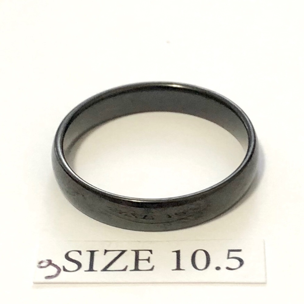 Men’s / Women’s Black Tone Ring, Size 10.5